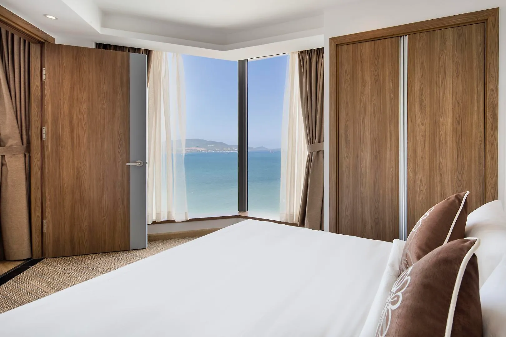 Comodo Nha Trang Hotel