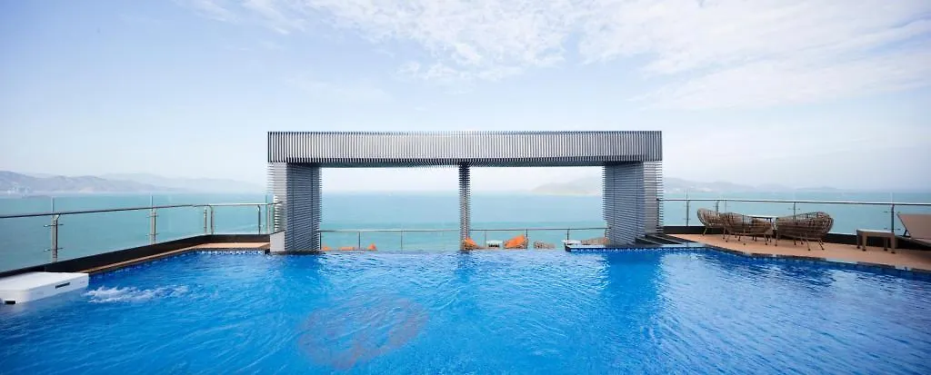 Comodo Nha Trang Hotel