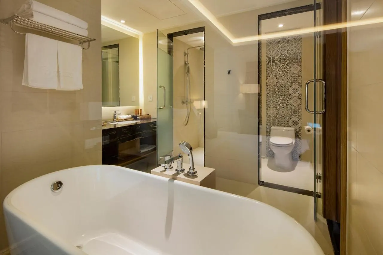 Comodo Nha Trang Hotel 5*,  Vietnam