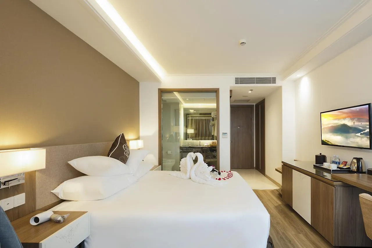 Comodo Nha Trang Hotel